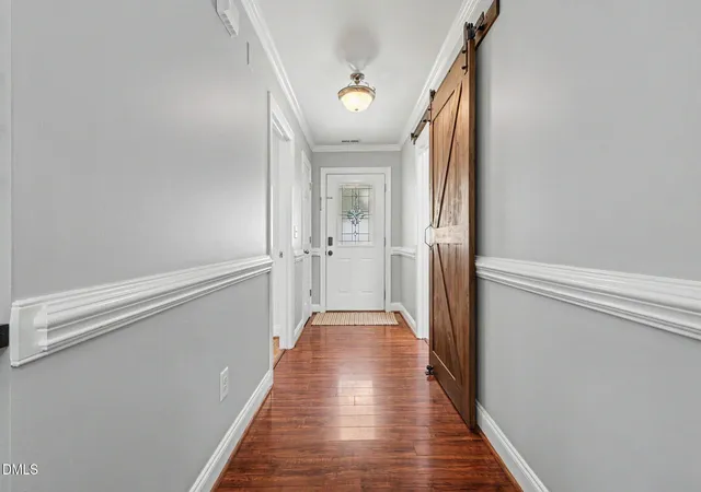 Photo 3 of Single family home for sale at 1517 Dexter Ridge Dr, Holly Springs, NC 27540 | MLS# 10189713 | Listing updated on 2026-09-20