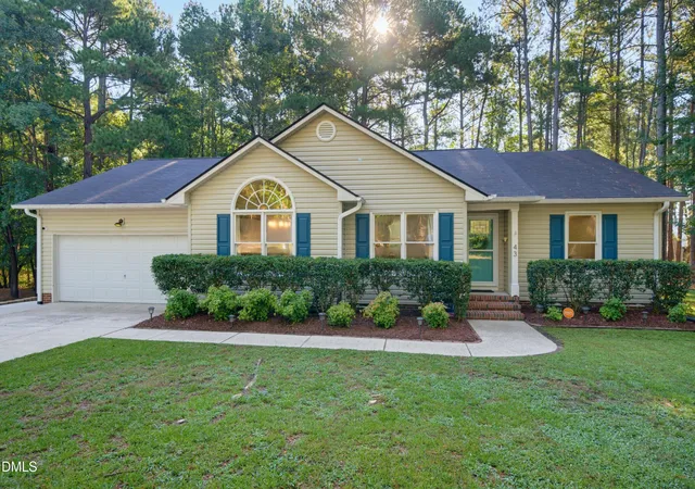 Photo 4 of Sale Pending at 43 Lilly Loop, Sanford, NC 27332 | MLS# 10190099 | Listing updated on 2026-09-16