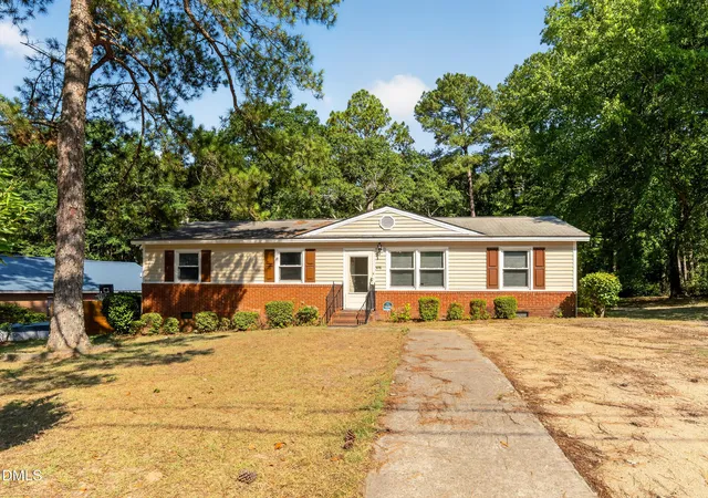Photo 1 of Single family home for sale at 308 Pennsylvania Ave, Fayetteville, NC 28301 | MLS# 10191009 | Listing updated on 2026-09-05