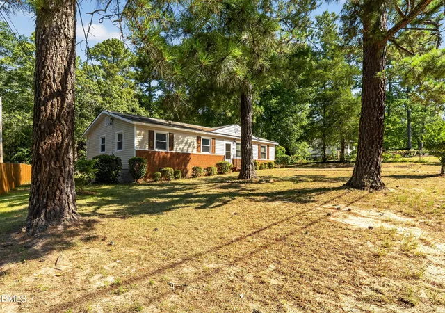 Photo 3 of Single family home for sale at 308 Pennsylvania Ave, Fayetteville, NC 28301 | MLS# 10191009 | Listing updated on 2026-09-05