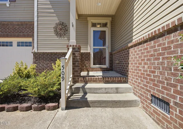 Photo 3 of Single family home for sale at 509 Ferry Ct, Wake Forest, NC 27587 | MLS# 10190180 | Listing updated on 2026-10-07