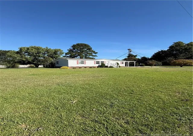 Photo 3 of Sale Pending at 4633 Tarheel Rd, Lumberton, NC 28358 | MLS# 768611 | Listing updated on 2026-09-26