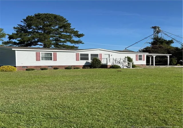Photo 4 of Sale Pending at 4633 Tarheel Rd, Lumberton, NC 28358 | MLS# 768611 | Listing updated on 2026-09-26