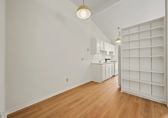 Listing Photo 5 - Condo for sale in building located at 85 B Mannsfield Crescent Wy, Pittsboro, NC 27312 - Unit #B