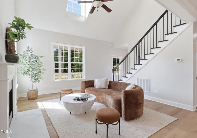 Photo 4 of Single family home for sale at 15 Davis Cir Dr, Zebulon, NC 27597 | MLS# 10190564 | Listing updated on 2026-09-27