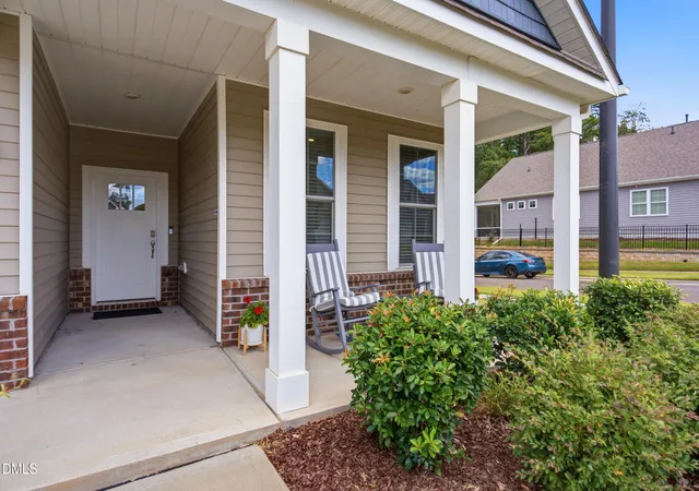 Photo 3 of Single family home for sale at 1400 Nichols Crk Rd, Durham, NC 27703 | MLS# 10191702 | Listing updated on 2026-09-14