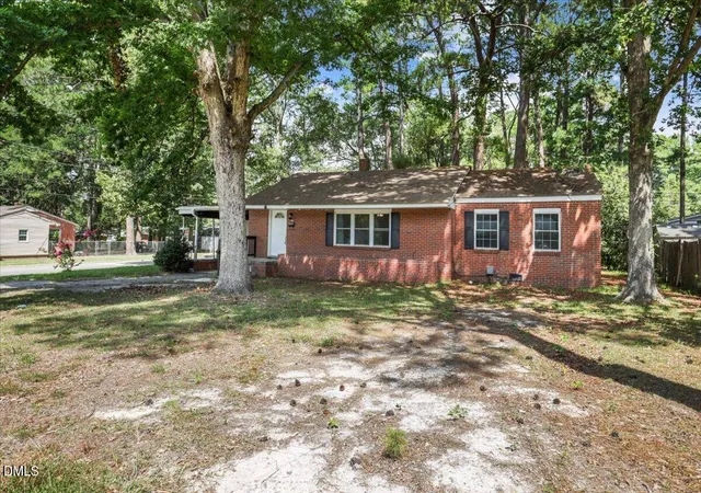 Photo 3 of Single family home for sale at 2000 Rosewood Ave, Rocky Mount, NC 27801 | MLS# 10189933 | Listing updated on 2026-09-01