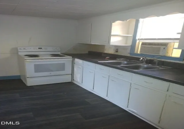 Photo 1 of Single family home for sale at 215 N Hoover Rd, Durham, NC 27703 | MLS# 10191267 | Listing updated on 2026-09-10