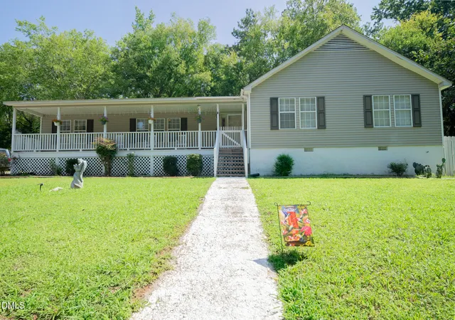 Photo 1 of Single family home for sale at 95 Roberts St, Pittsboro, NC 27312 | MLS# 10190550 | Listing updated on 2026-10-06