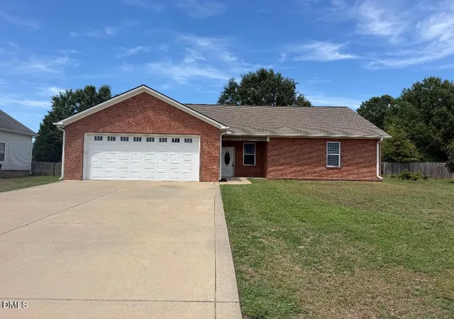 Photo 2 of Single family home for sale at 18 D'ango Cir, Angier, NC 27501 | MLS# 10189852 | Listing updated on 2026-09-01
