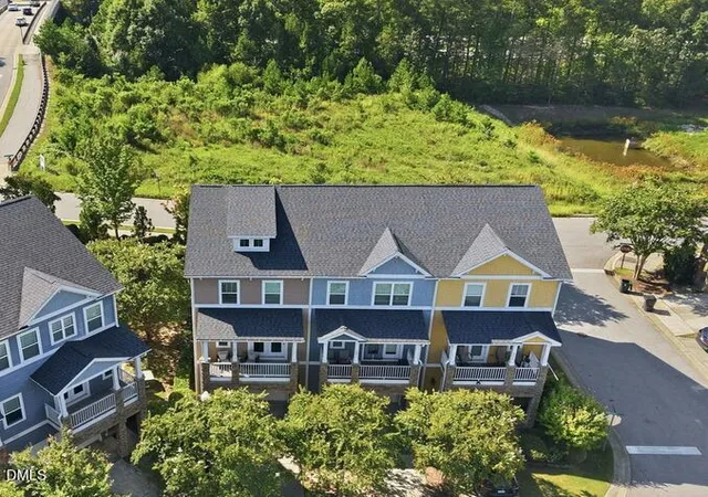 Photo 2 of Townhouse for sale at 2074 Jersey City Pl, Apex, NC 27523 | MLS# 10192130 | Listing updated on 2026-09-19