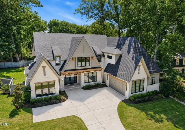 Photo 2 of Mansion for sale at 822 Pebblebrook Dr, Raleigh, NC 27609 | MLS# 10190746 | Listing updated on 2026-09-13