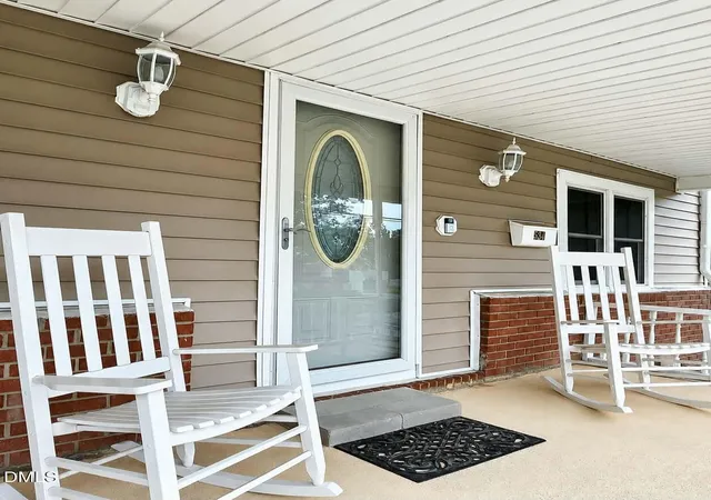 Photo 2 of Single family home for sale at 534 Madison St, Plymouth, NC 27962 | MLS# 10189982 | Listing updated on 2026-09-10