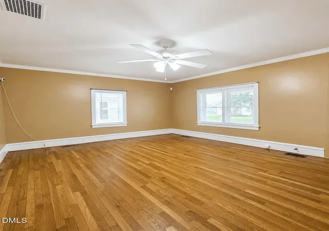 Photo 3 of Single family home for sale at 534 Madison St, Plymouth, NC 27962 | MLS# 10189982 | Listing updated on 2026-09-10