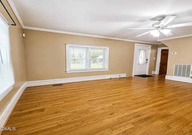 Photo 3 of Single family home for sale at 534 Madison St, Plymouth, NC 27962 | MLS# 10189982 | Listing updated on 2026-09-10