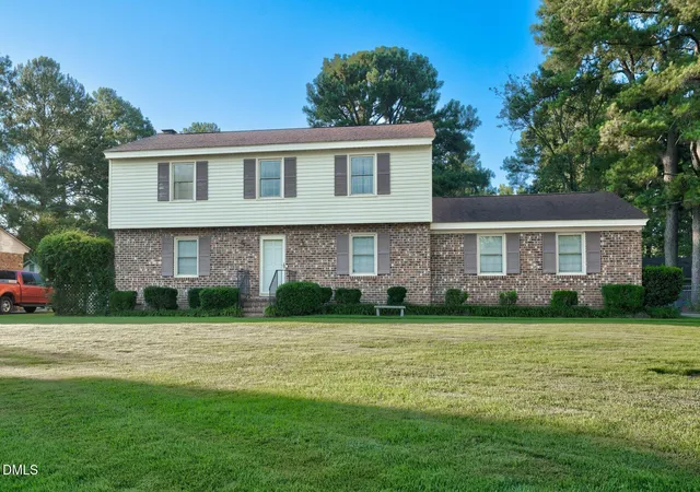 Photo 2 of Single family home for sale at 2609 Amherst Rd, Rocky Mount, NC 27804 | MLS# 10190061 | Listing updated on 2026-09-15