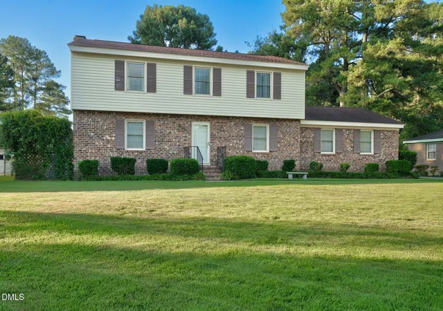 Photo 3 of Single family home for sale at 2609 Amherst Rd, Rocky Mount, NC 27804 | MLS# 10190061 | Listing updated on 2026-09-15