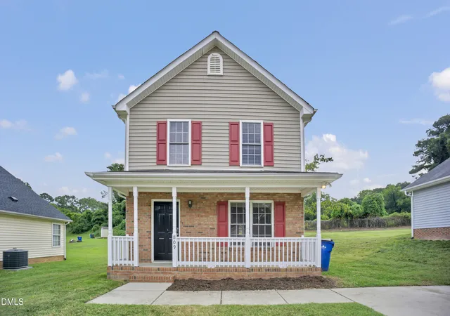 Single family home for sale at 809 Elkhart Dr, Raleigh, NC 27610 | MLS# 10190792