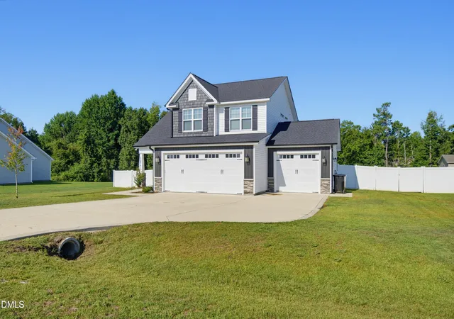 Photo 2 of Single family home for sale at 127 Thistle Ct, Sanford, NC 27332 | MLS# 10190736 | Listing updated on 2026-09-04