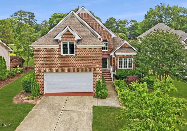 Photo 1 of Single family home for sale at 2912 Hawtree Dr, Raleigh, NC 27613 | MLS# 10190423 | Listing updated on 2026-09-03