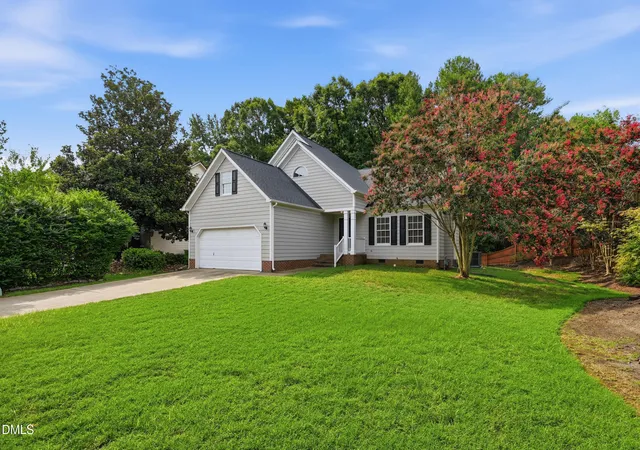 Photo 2 of Single family home for sale at 2349 Kendricks Ct, Raleigh, NC 27613 | MLS# 10190124 | Listing updated on 2026-09-10