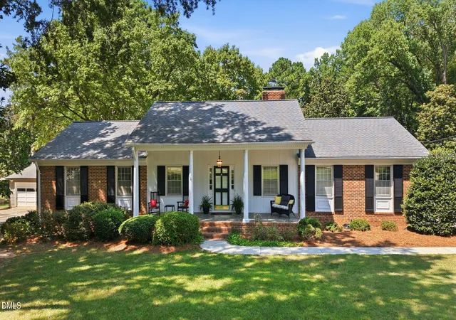 Photo 2 of Sale Pending at 6709 Candlewood Dr, Raleigh, NC 27612 | MLS# 10190412 | Listing updated on 2026-09-09