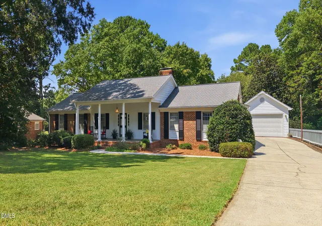 Photo 3 of Sale Pending at 6709 Candlewood Dr, Raleigh, NC 27612 | MLS# 10190412 | Listing updated on 2026-09-09