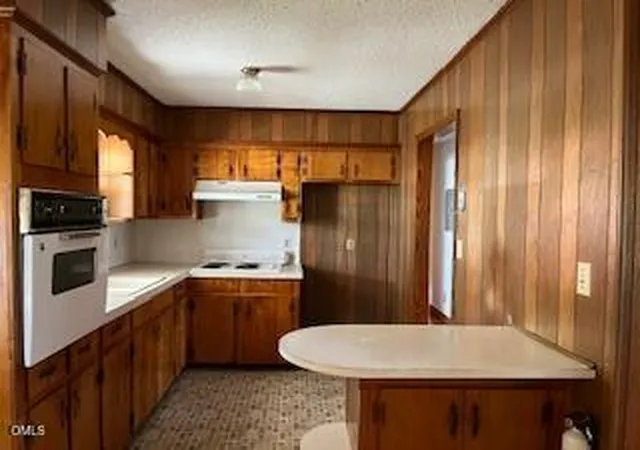 Photo 4 of Sale Pending at 628 Farrar Ave, Henderson, NC 27536 | MLS# 10189874 | Listing updated on 2026-09-15