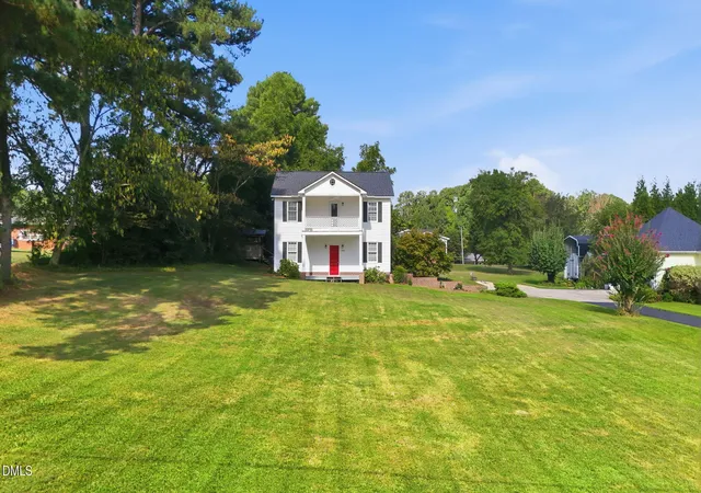 Photo 1 of Single family home for sale at 105 Mcleod Dr, Sanford, NC 27330 | MLS# 10190158 | Listing updated on 2026-09-03