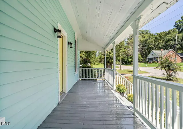 Photo 3 of Single family home for sale at 194 Post Office Rd, Moncure, NC 27559 | MLS# 10190369 | Listing updated on 2026-10-11