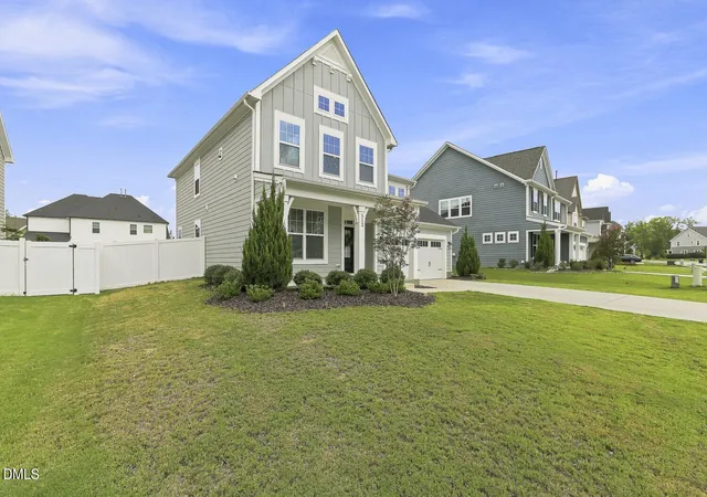 Photo 1 of Single family home for sale at 312 Faxton Way, Holly Springs, NC 27540 | MLS# 10190483 | Listing updated on 2026-09-17