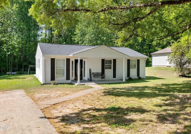 Photo 2 of Single family home for sale at 426 Walton St, Durham, NC 27703 | MLS# 10189898 | Listing updated on 2026-09-14