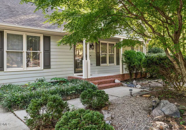Photo 3 of Single family home for sale at 108 Carrousel Ln, Cary, NC 27513 | MLS# 10190881 | Listing updated on 2026-09-20