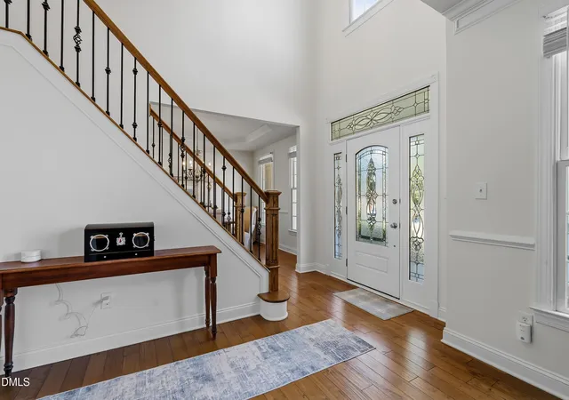 Photo 4 of Single family home for sale at 9714 Welbury Ct, Raleigh, NC 27617 | MLS# 10190297 | Listing updated on 2026-09-02