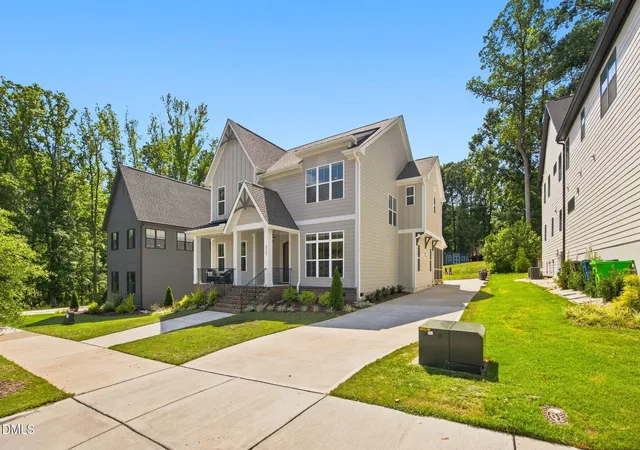 Photo 3 of Single family home for sale at 9309 Fld Maple Ct, Raleigh, NC 27613 | MLS# 10190742 | Listing updated on 2026-09-14