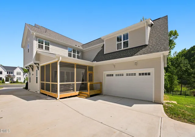 Photo 4 of Single family home for sale at 9309 Fld Maple Ct, Raleigh, NC 27613 | MLS# 10190742 | Listing updated on 2026-09-14