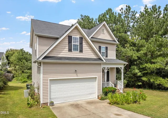 Photo 3 of Single family home for sale at 1005 Millpond Ln, Knightdale, NC 27545 | MLS# 10190208 | Listing updated on 2026-09-04