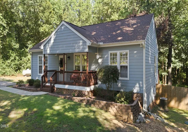 Photo 3 of Sale Pending at 621 Whitetail Ln, Archer Lodge, NC 27527 | MLS# 10190306 | Listing updated on 2026-09-14