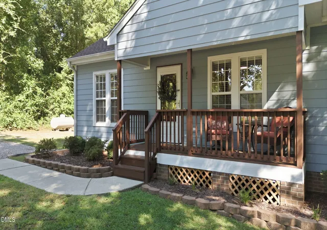 Photo 4 of Sale Pending at 621 Whitetail Ln, Archer Lodge, NC 27527 | MLS# 10190306 | Listing updated on 2026-09-14