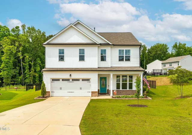 Photo 1 of Single family home for sale at 100 Capanne Ct, Clayton, NC 27527 | MLS# 10190443 | Listing updated on 2026-09-03
