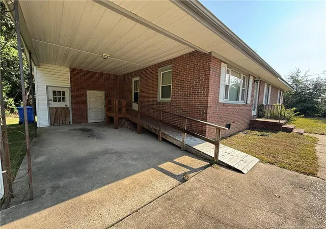Photo 2 of Sale Pending at 3266 Sandhill Dr, Fayetteville, NC 28306 | MLS# 768554 | Listing updated on 2026-09-22