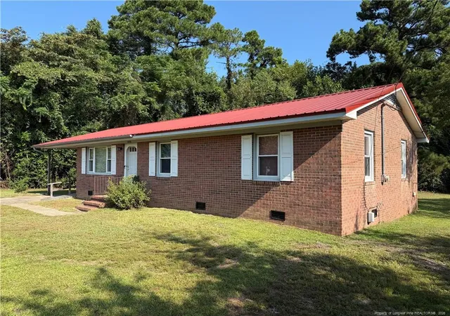 Photo 3 of Sale Pending at 3266 Sandhill Dr, Fayetteville, NC 28306 | MLS# 768554 | Listing updated on 2026-09-22