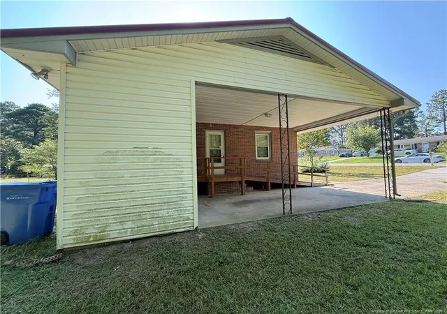 Photo 3 of Sale Pending at 3266 Sandhill Dr, Fayetteville, NC 28306 | MLS# 768554 | Listing updated on 2026-09-22