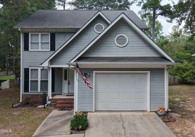 Photo 1 of Single family home for sale at 804 Hilton Dr, Fayetteville, NC 28311 | MLS# 10190277 | Listing updated on 2026-09-22