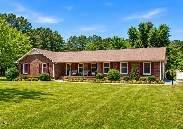 Photo 3 of Single family home for sale at 4504 Carpenter Pond Rd, Durham, NC 27703 | MLS# 10190686 | Listing updated on 2026-09-12