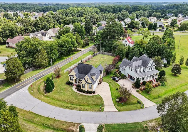 Photo 3 of Single family home for sale at 8201 Plum Bush Ct, Willow Spring, NC 27592 | MLS# 10190221 | Listing updated on 2026-09-02