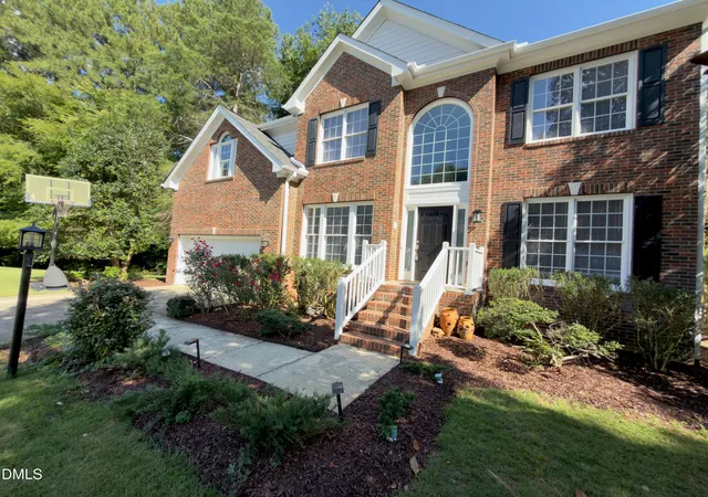 Photo 2 of Single family home for sale at 302 Sylvan Way, Chapel Hill, NC 27516 | MLS# 10192259 | Listing updated on 2026-09-14