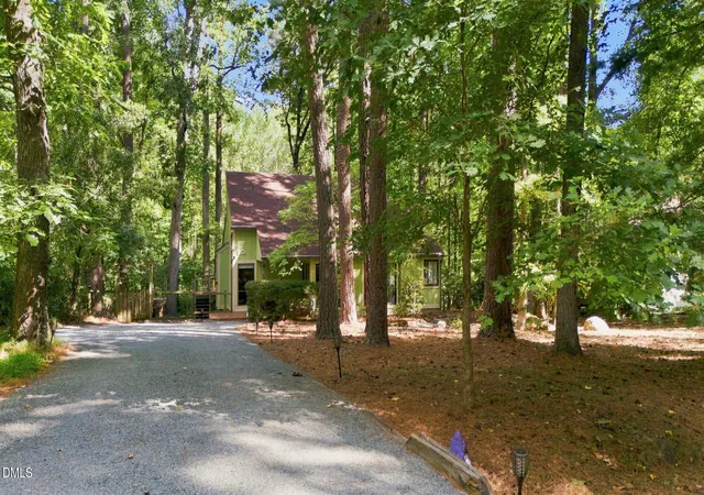 Photo 4 of Single family home for sale at 50 Trestle Leaf, Pittsboro, NC 27312 | MLS# 10191548 | Listing updated on 2026-10-04