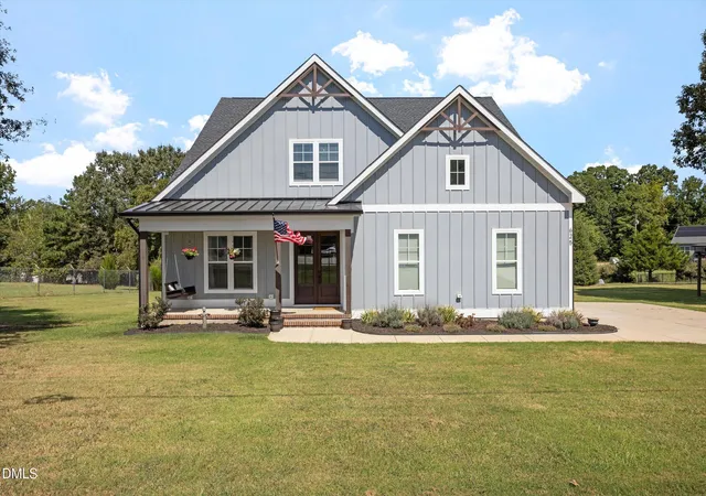 Photo 3 of Single family home for sale at 625 Rand Rd, Garner, NC 27529 | MLS# 10193556 | Listing updated on 2026-09-27