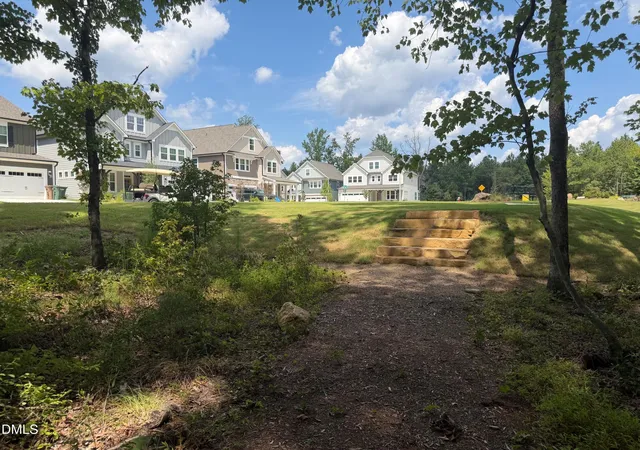 Photo 4 of Sale Pending at 9052 Hazy Jade Way, Apex, NC 27523 | MLS# 10190028 | Listing updated on 2026-09-01